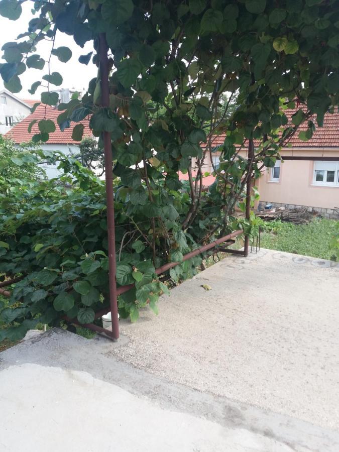Apartman Mila I Kaja Nikšić Екстериор снимка